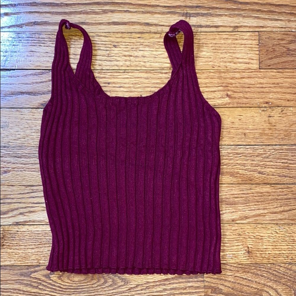 Maroon cropped tank